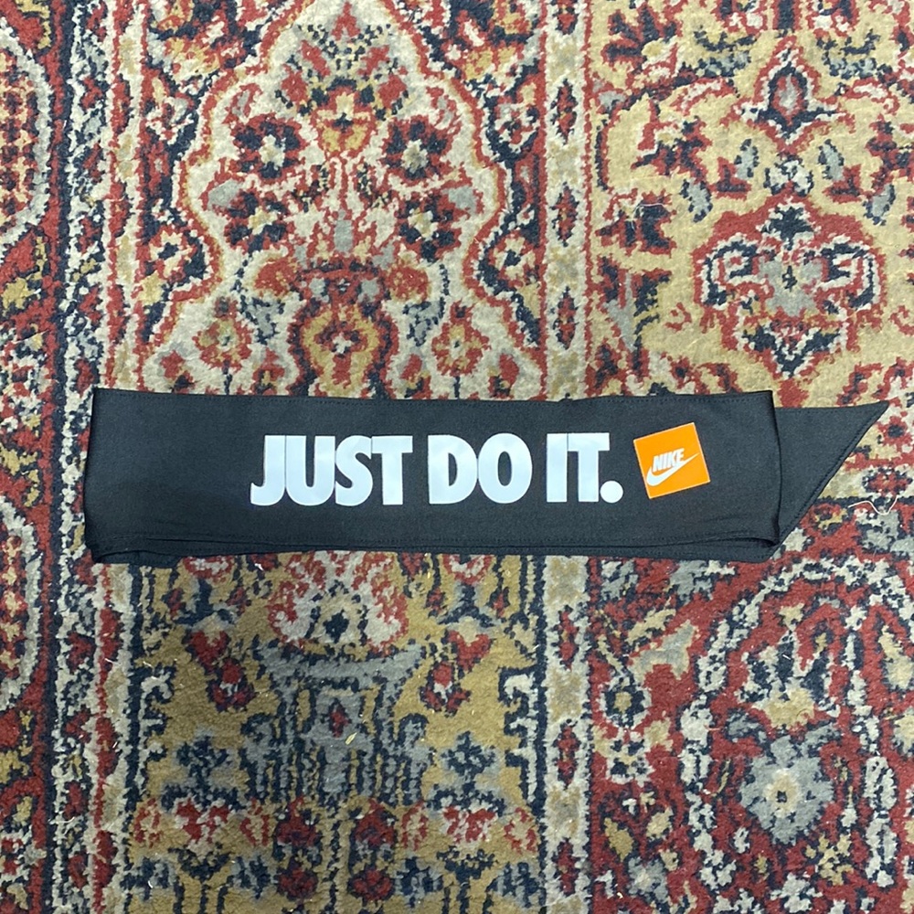 Nike Dri-Fit Head Tie
